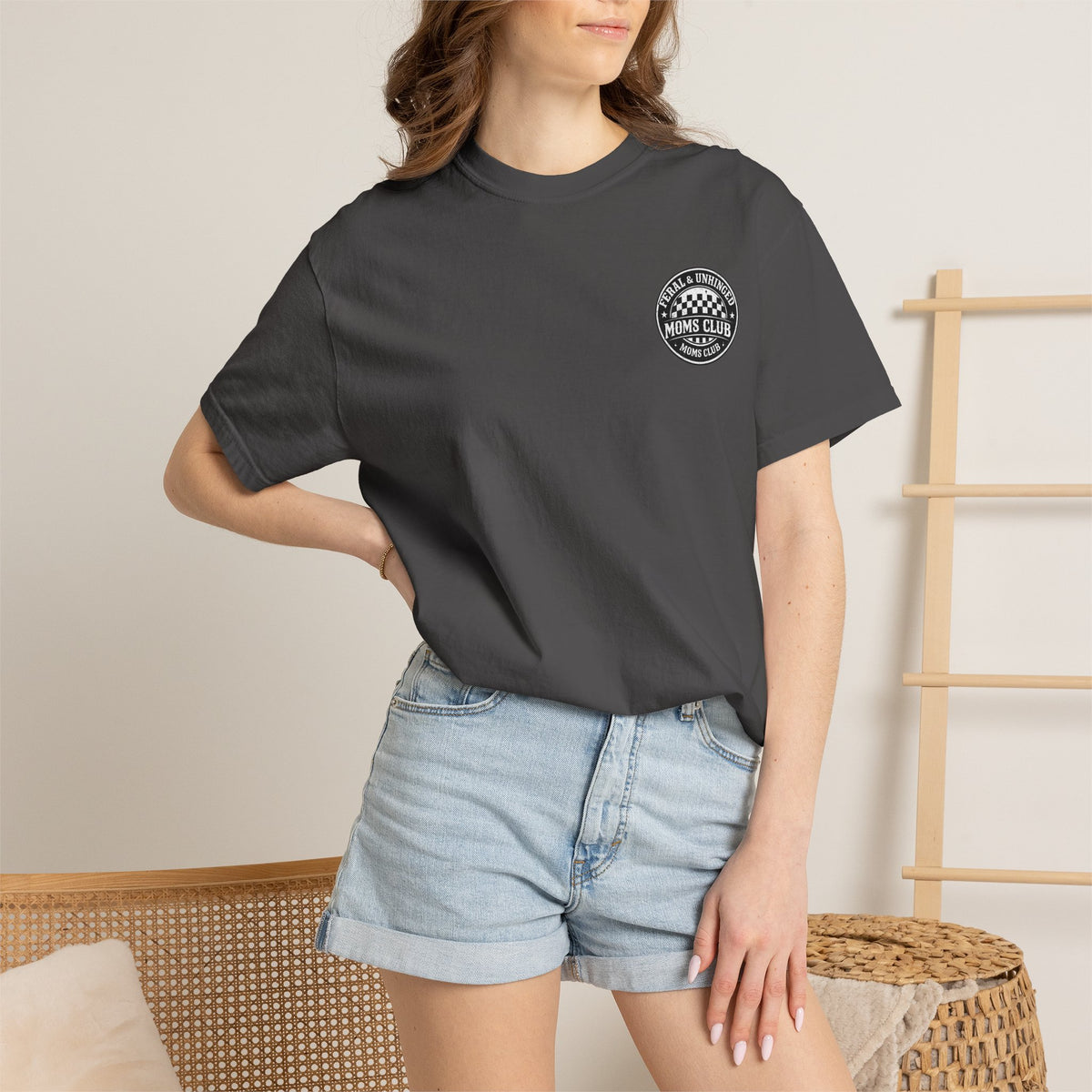 Moms Club T‑Shirt — "Feral & Unhinged" Skull Mom Graphic Tee