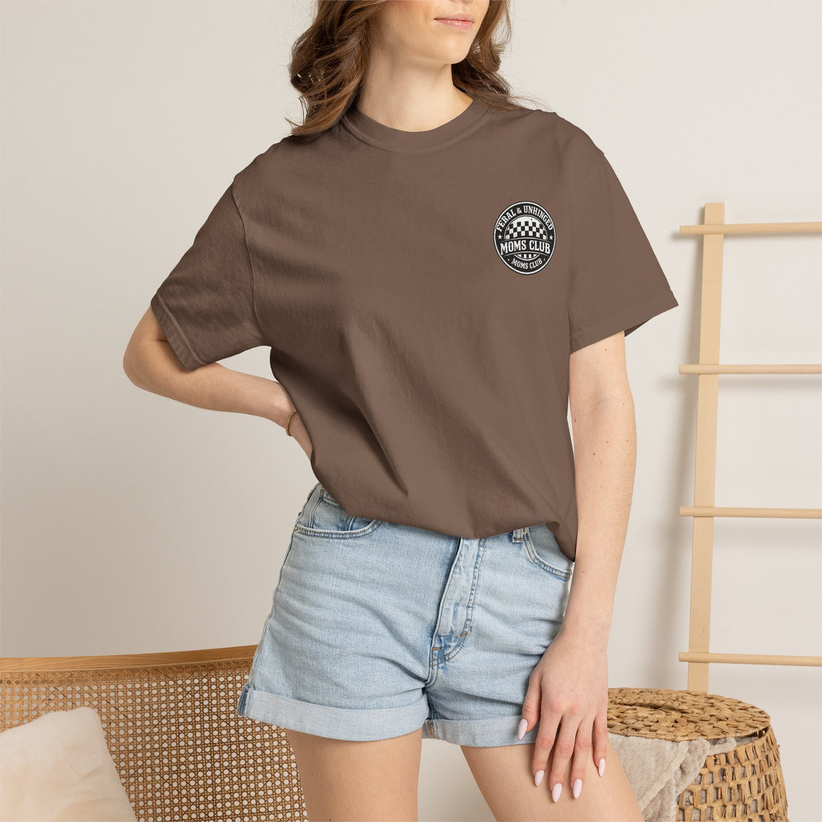Moms Club T‑Shirt — "Feral & Unhinged" Skull Mom Graphic Tee