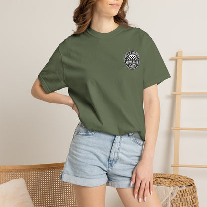 Moms Club T‑Shirt — "Feral & Unhinged" Skull Mom Graphic Tee