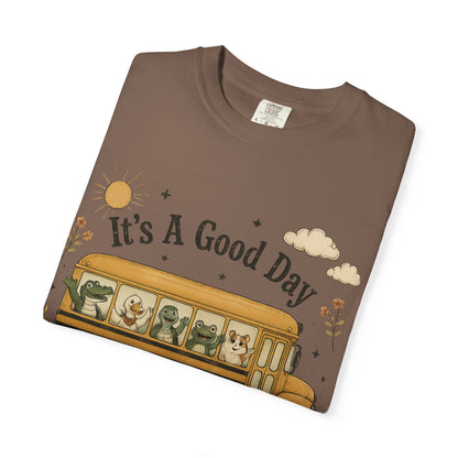 It's A Good Day for Learning T-Shirt — Cute School Bus Teacher & Student Back-to-School Tee