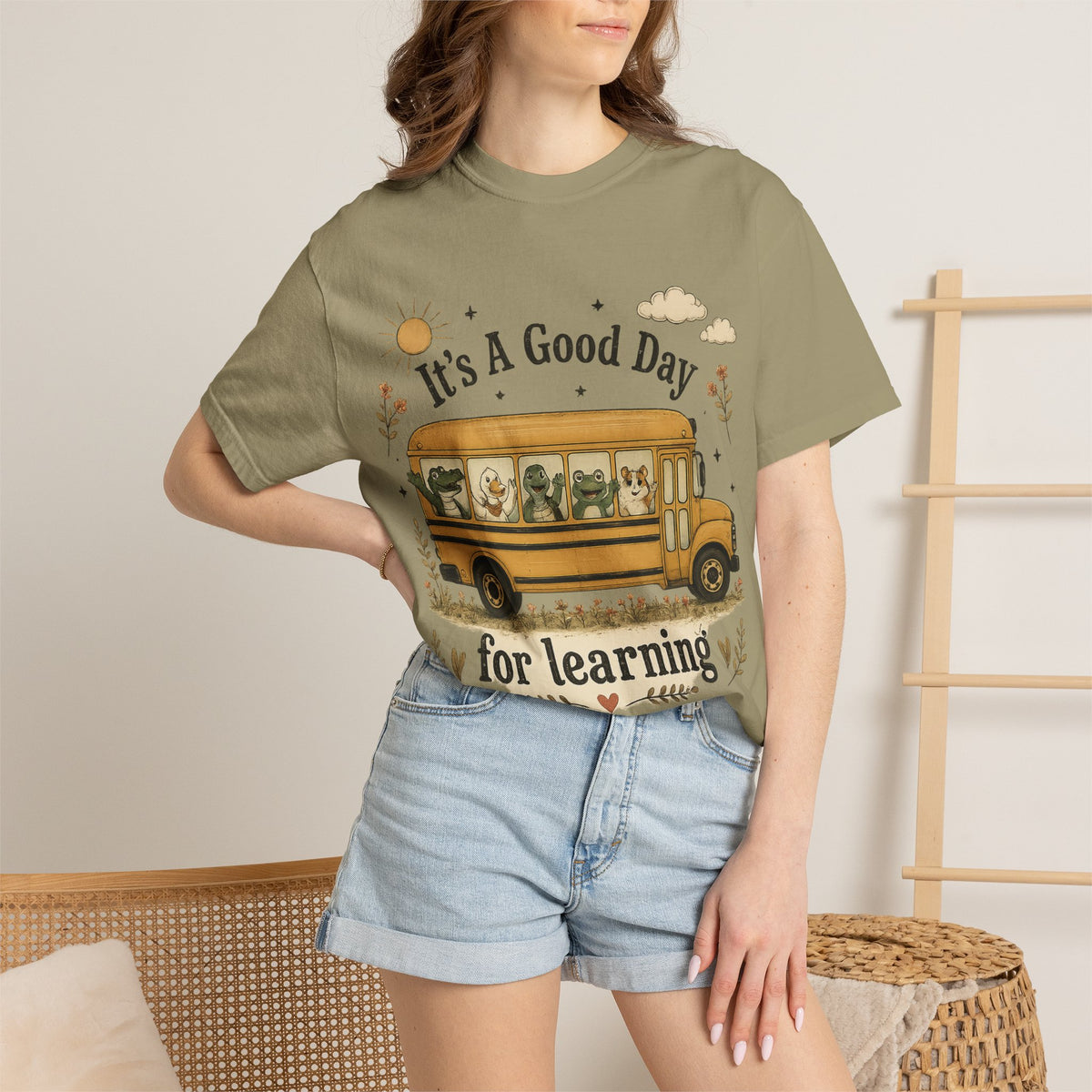 It's A Good Day for Learning T-Shirt — Cute School Bus Teacher & Student Back-to-School Tee