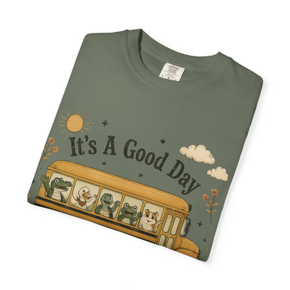 It's A Good Day for Learning T-Shirt — Cute School Bus Teacher & Student Back-to-School Tee